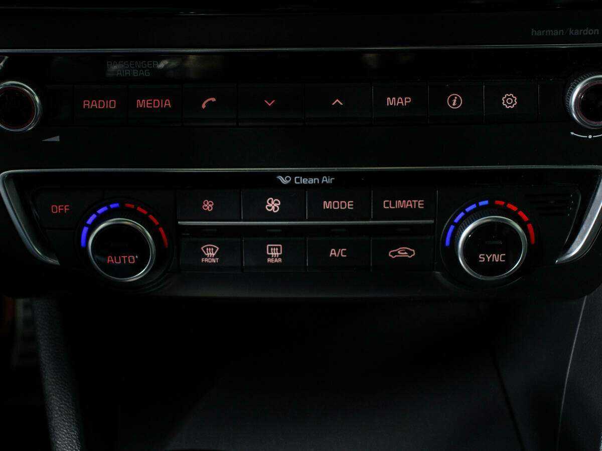 Б/У Киа Оптима 2016 года. Фото: #12