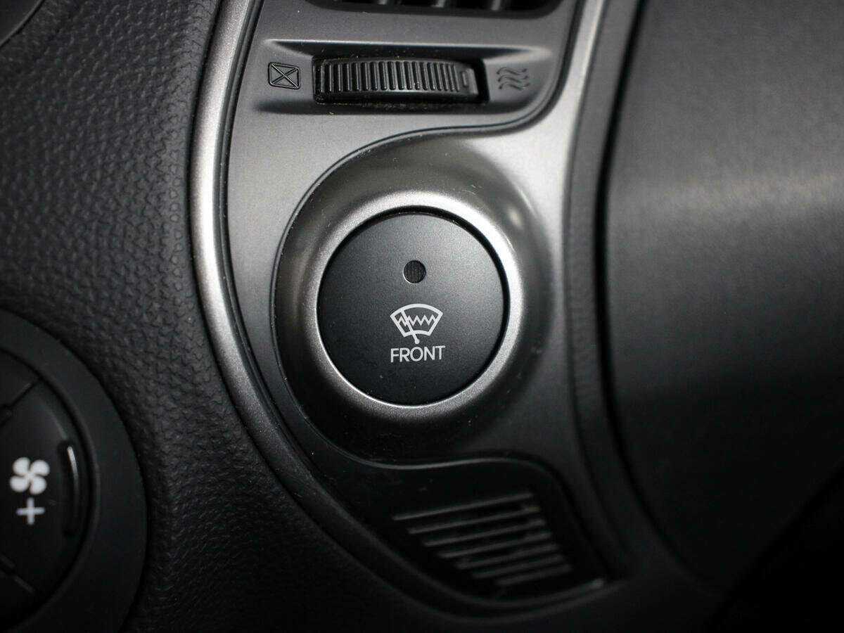 Б/У Хендай ай-икс35 2013 года. Фото: #20