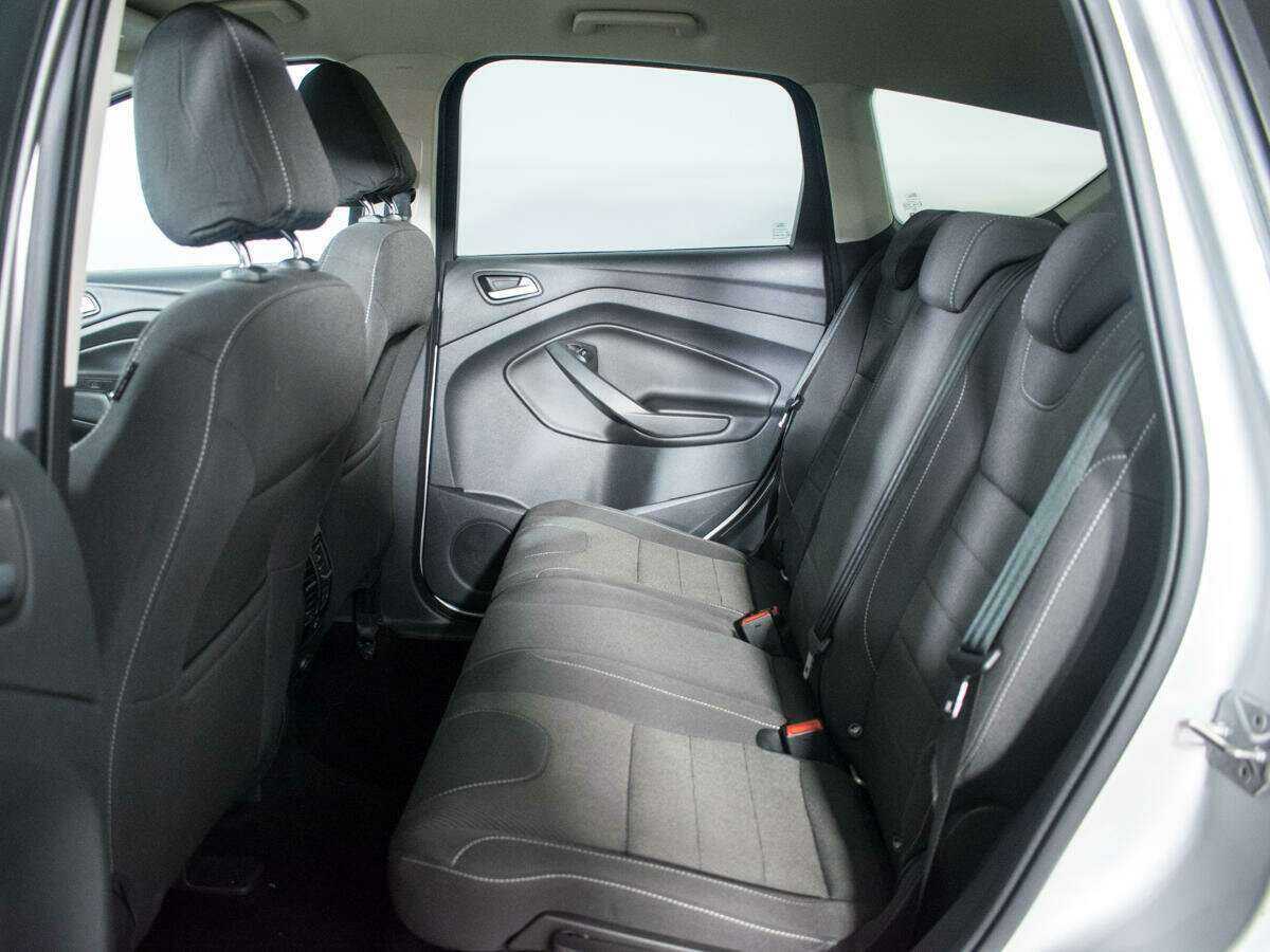 Б/У Форд Куга 2016 года. Фото: #9