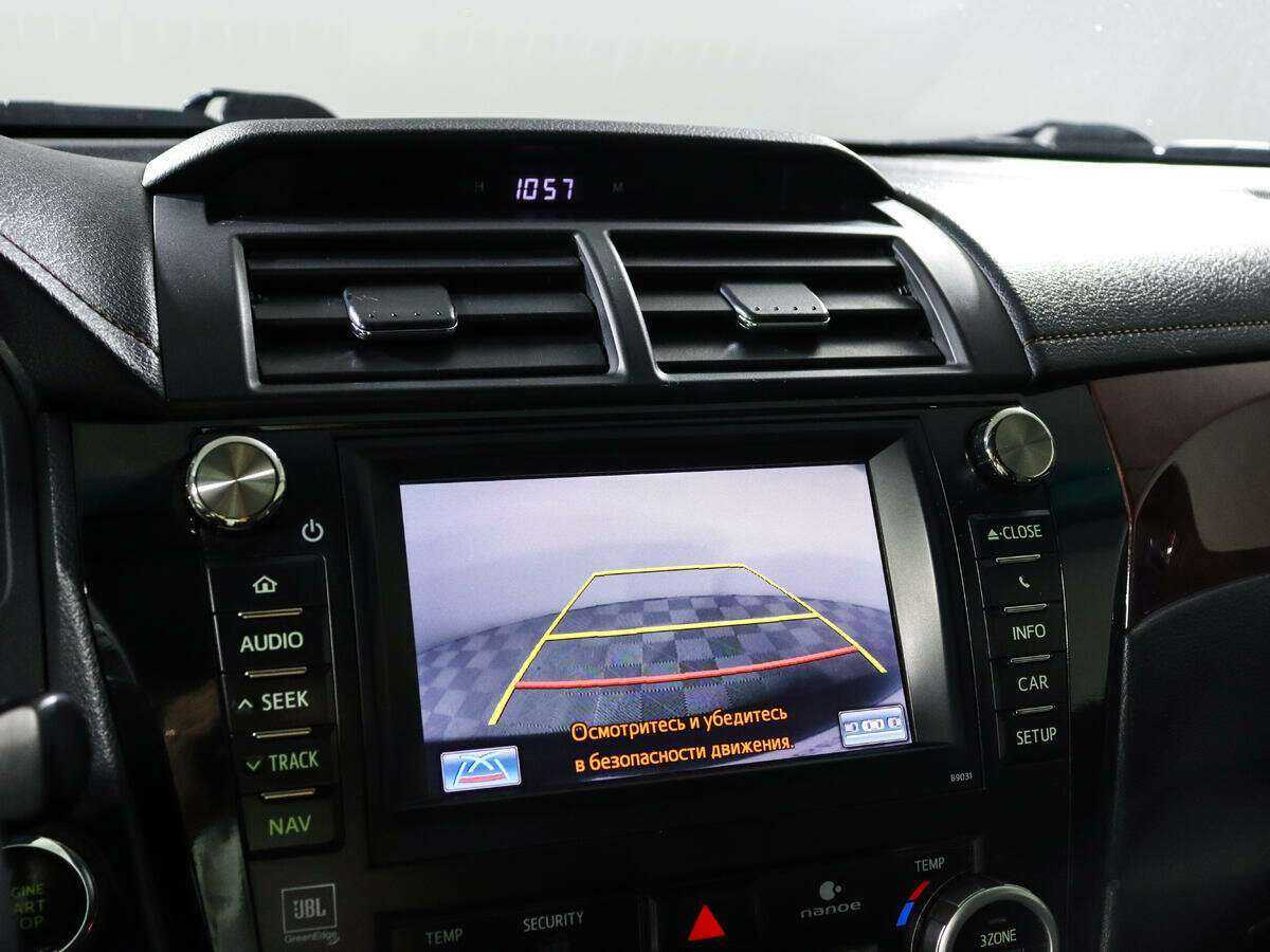 Б/У Тойота Камри 2012 года. Фото: #12