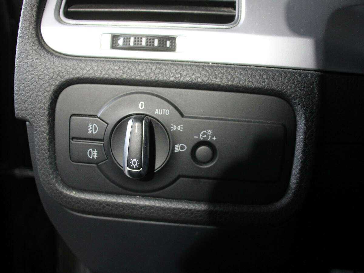 Volkswagen Touareg 2015 года с пробегом. Фото: #18