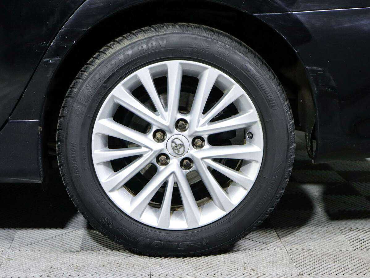 Б/У Тойота Камри 2016 года. Фото: #11