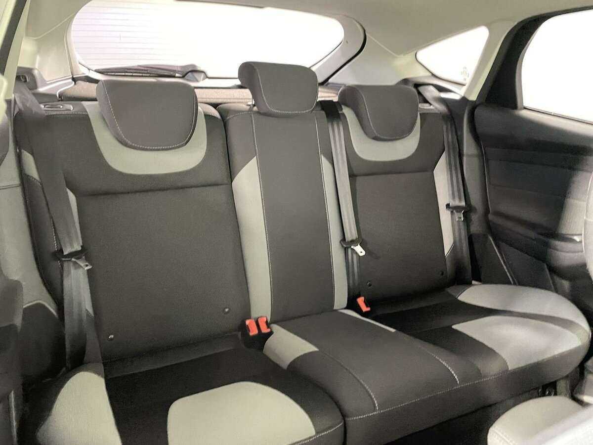 Ford Focus 2012 года с пробегом. Фото: #13