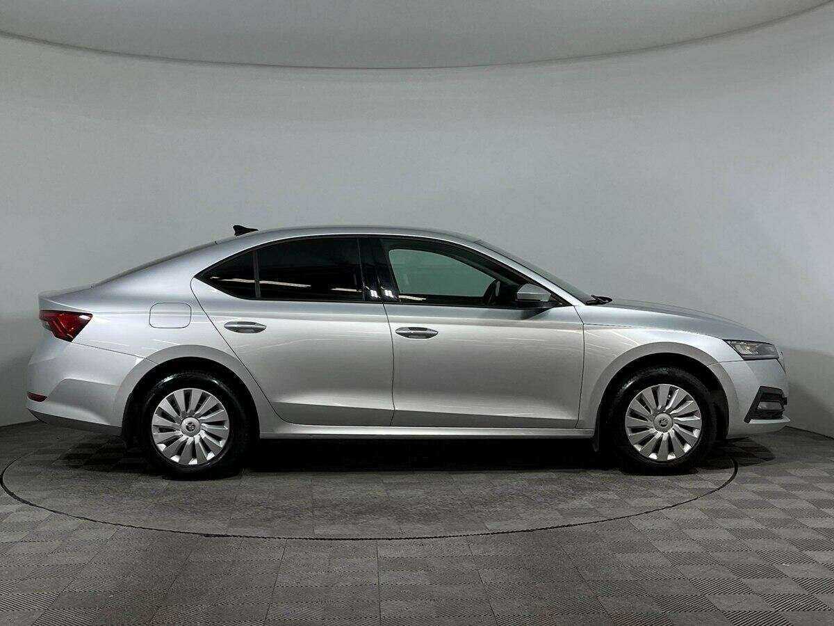 Skoda Octavia 2021 года с пробегом. Фото: #3