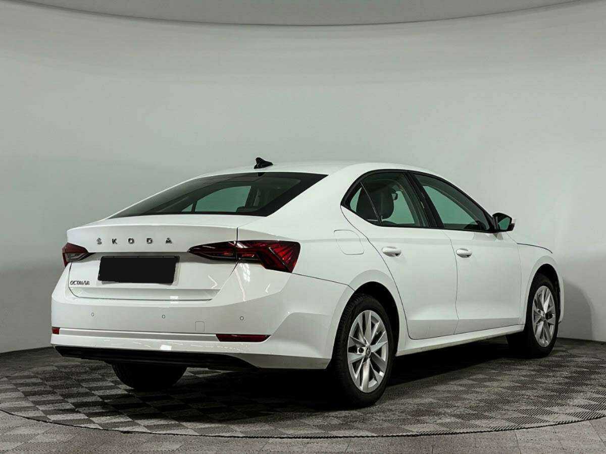 Skoda Octavia 2021 года с пробегом. Фото: #4