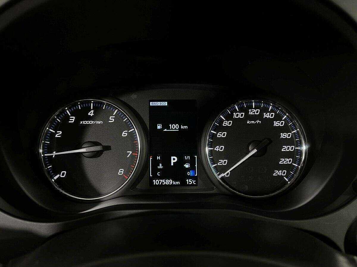 Б/У Митсубиши Оутлэндер 2018 года. Фото: #10