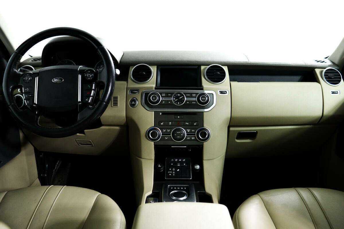 Land Rover Discovery 2015 года с пробегом. Фото: #8