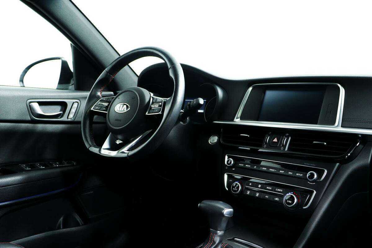 Б/У Киа Оптима 2018 года. Фото: #8