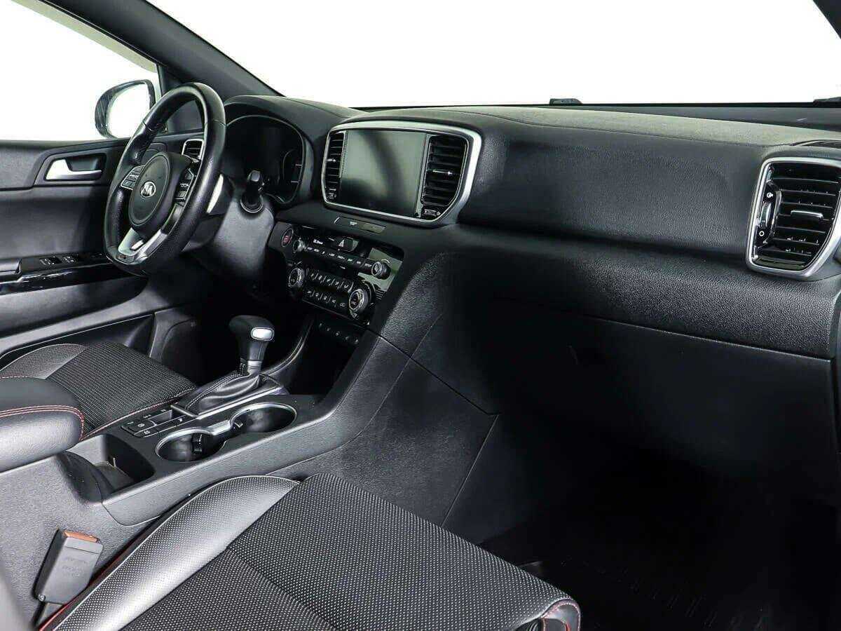 Б/У Киа Спортейдж 2018 года. Фото: #8