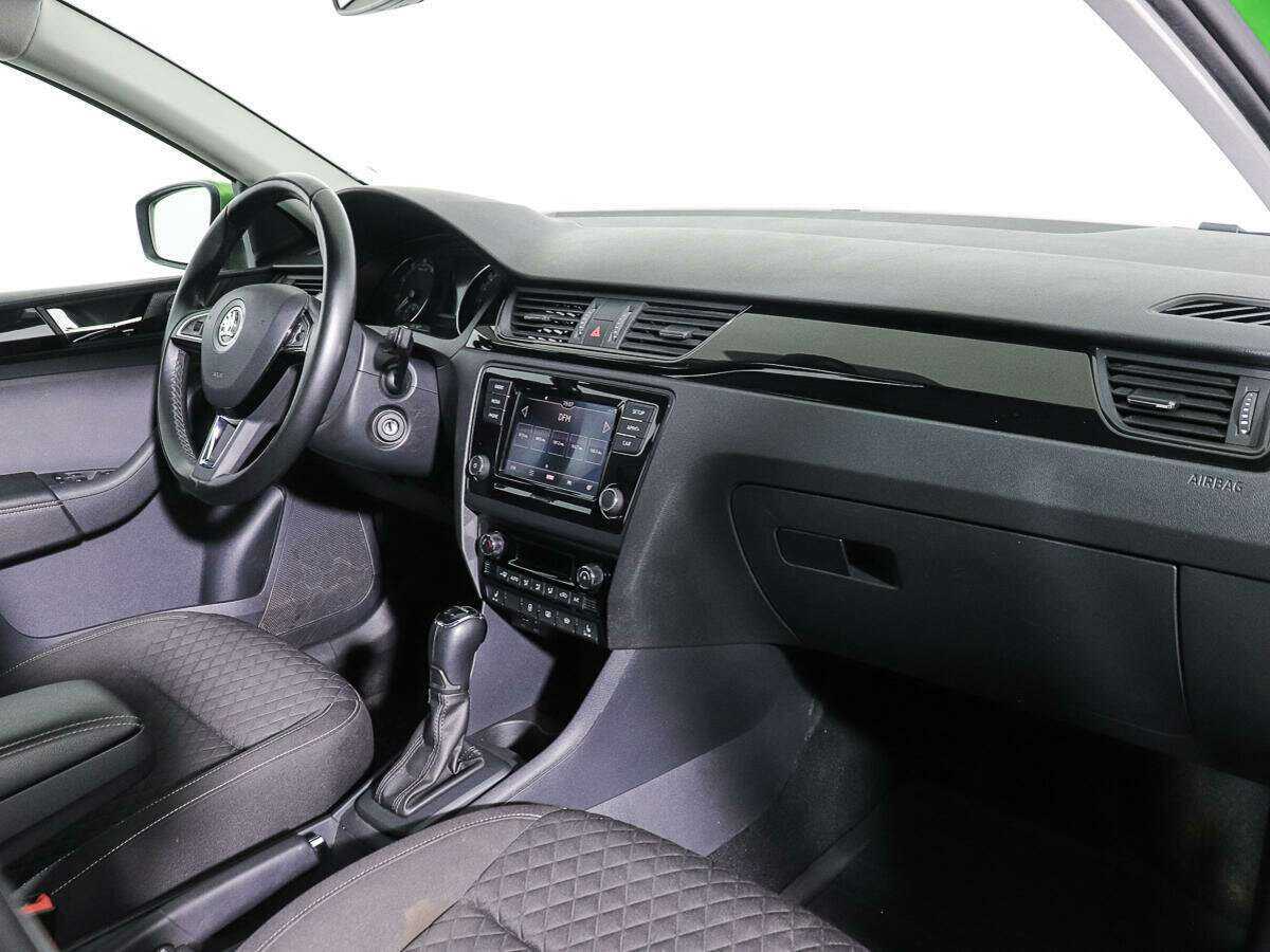 Б/У Шкода Рапид 2017 года. Фото: #7