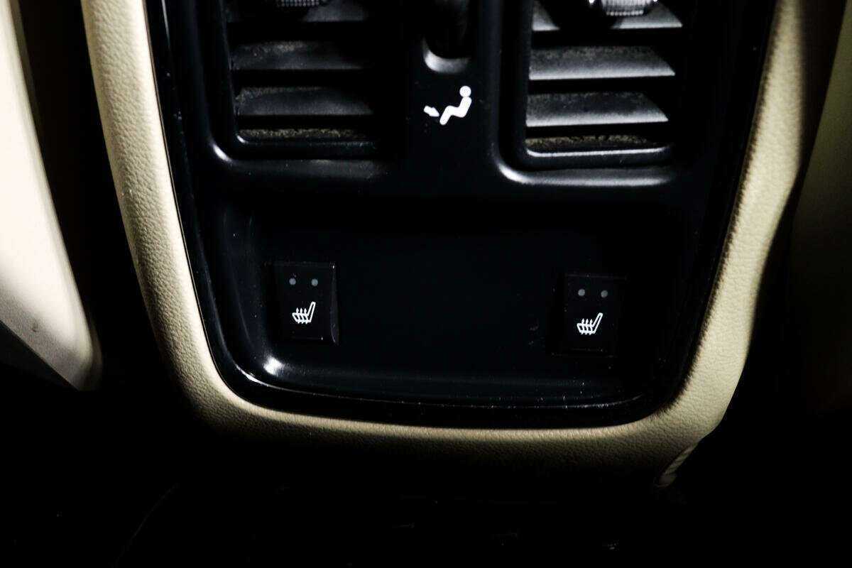 Jeep Grand Cherokee 2012 года с пробегом. Фото: #11