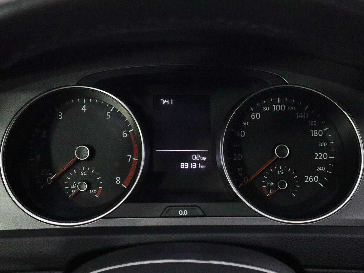 Б/У Фольксваген Гольф 2014 года. Фото: #7