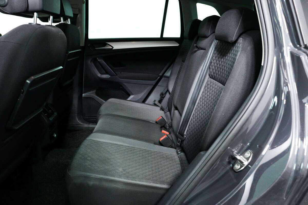 Б/У Фольксваген Тигуан 2017 года. Фото: #11