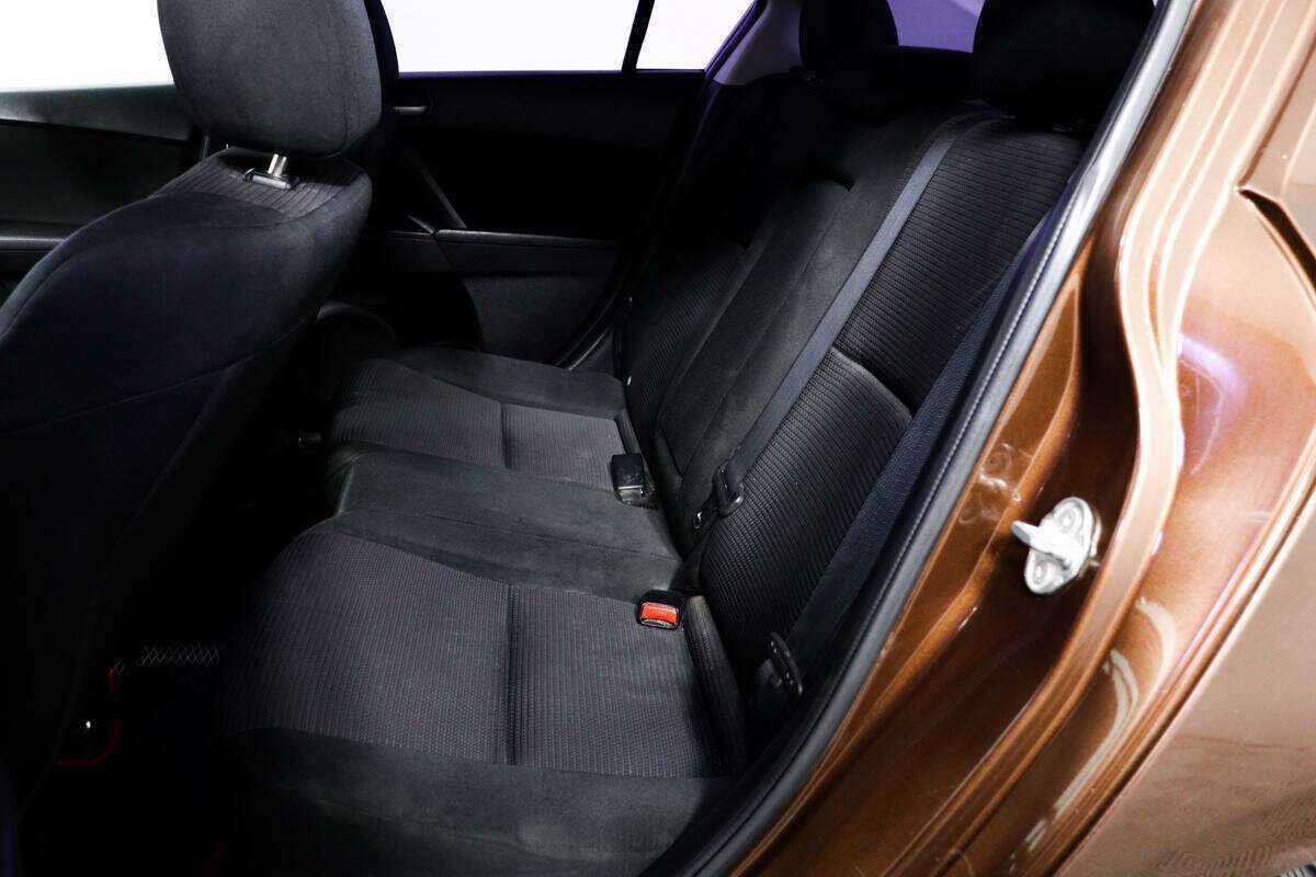 Б/У Мазда 3 2013 года. Фото: #10