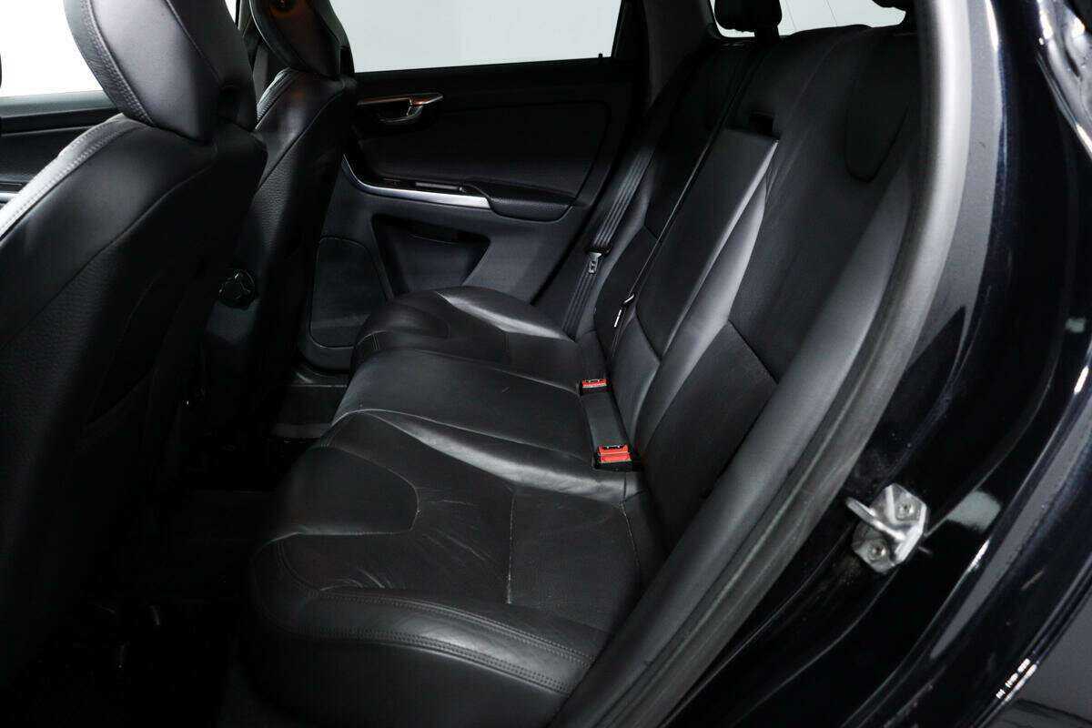 Б/У Вольво ИксЦ60 2013 года. Фото: #11