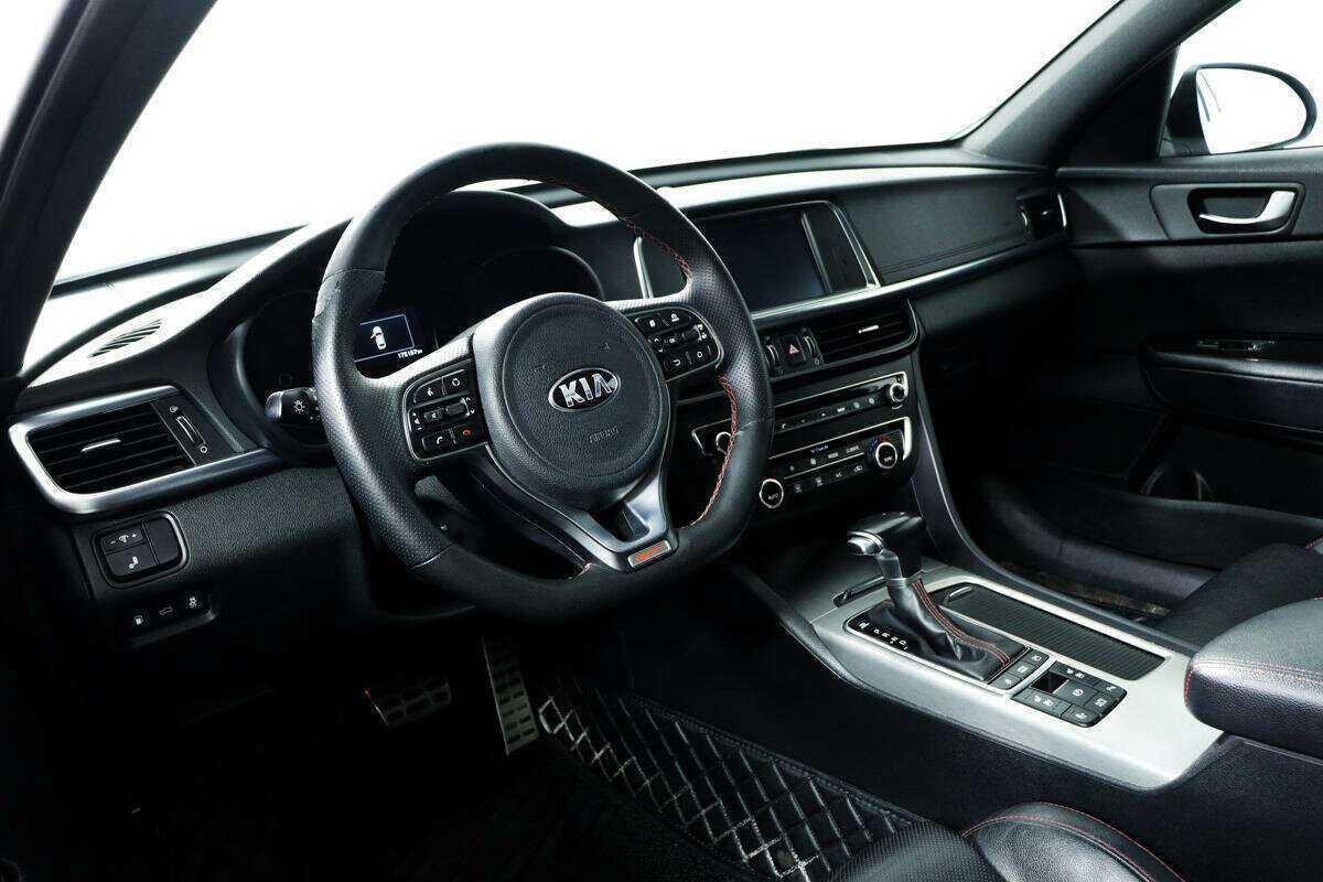 Б/У Киа Оптима 2017 года. Фото: #12