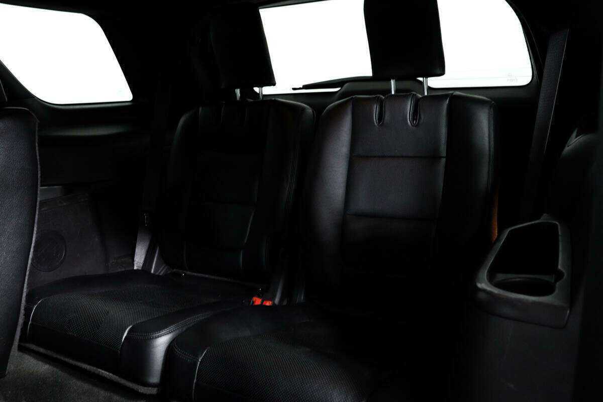 Ford Explorer 2015 года с пробегом. Фото: #13