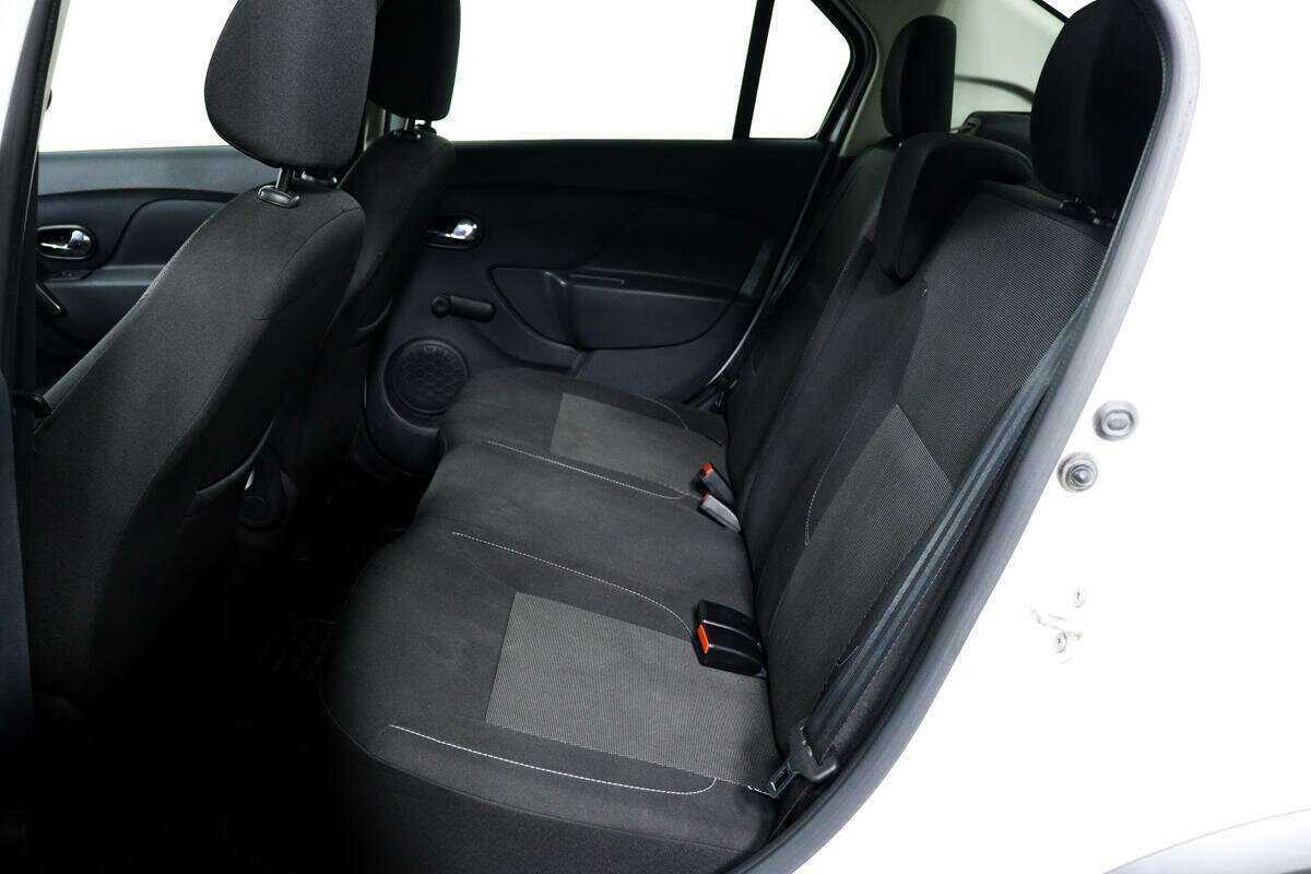 Б/У Рено Логан 2020 года. Фото: #11