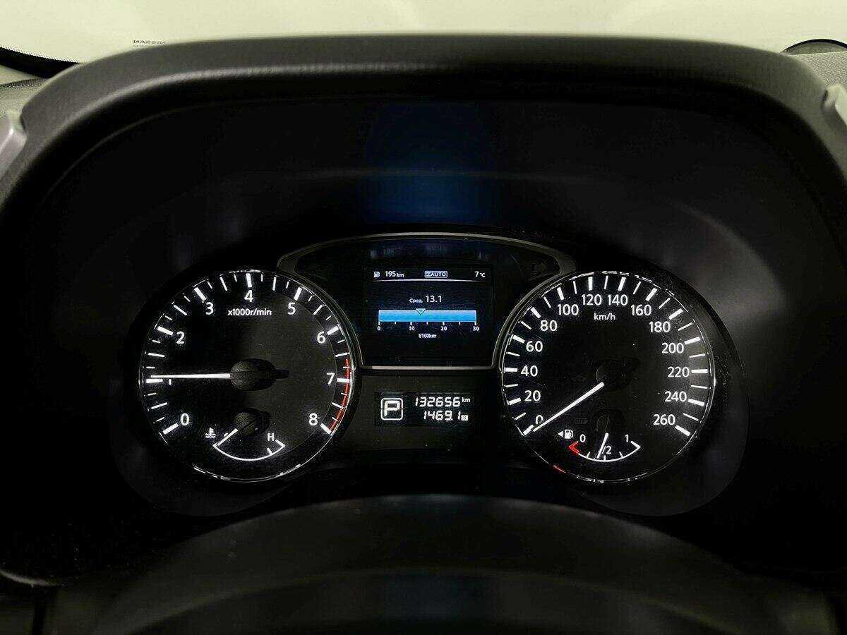 Б/У Ниссан Патфайндер 2015 года. Фото: #7