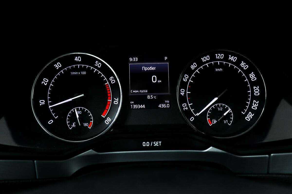 Б/У Шкода Суперб 2015 года. Фото: #9