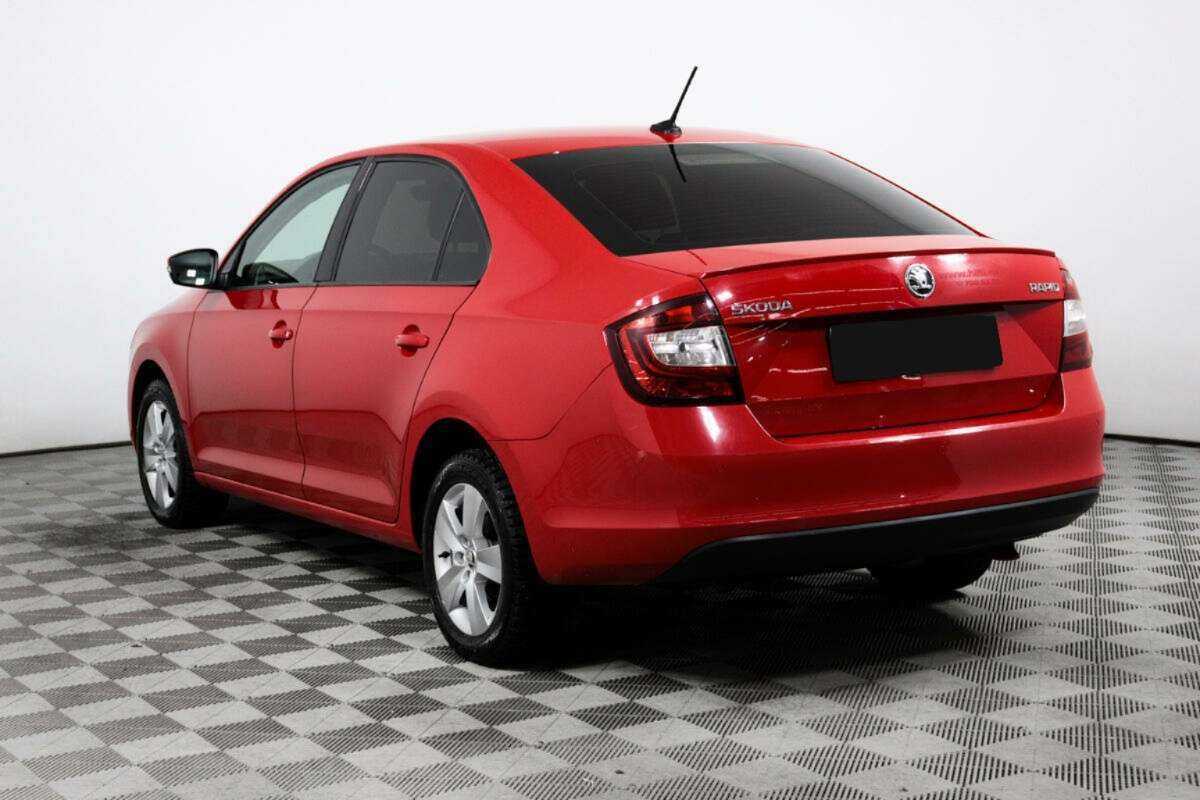 Б/У Шкода Рапид 2018 года. Фото: #6