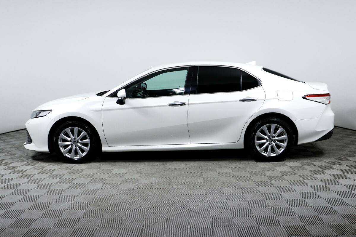 Toyota Camry 2019 года с пробегом. Фото: #7