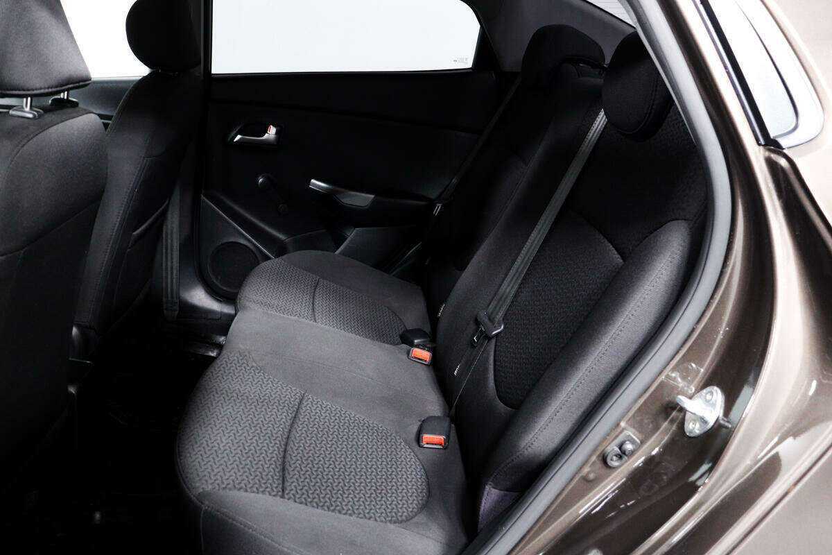 Б/У Киа Рио 2017 года. Фото: #11