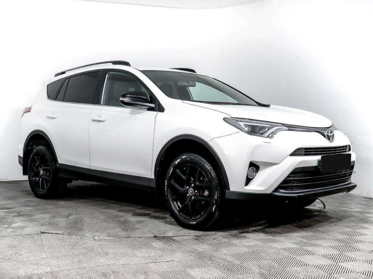 Toyota RAV4 2019 года с пробегом. Фото: #2