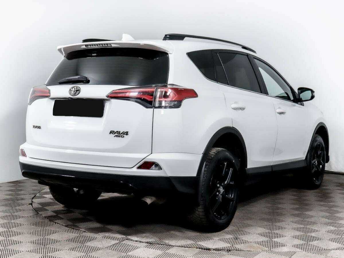 Toyota RAV4 2019 года с пробегом. Фото: #3