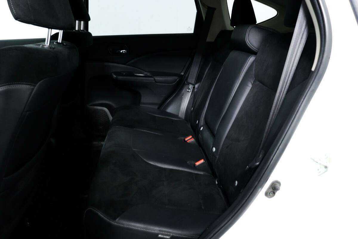 Б/У Хонда ЦР-В 2015 года. Фото: #11