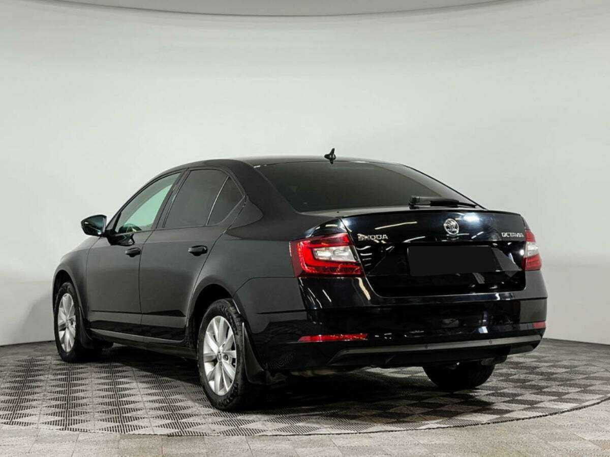 Skoda Octavia 2018 года с пробегом. Фото: #6