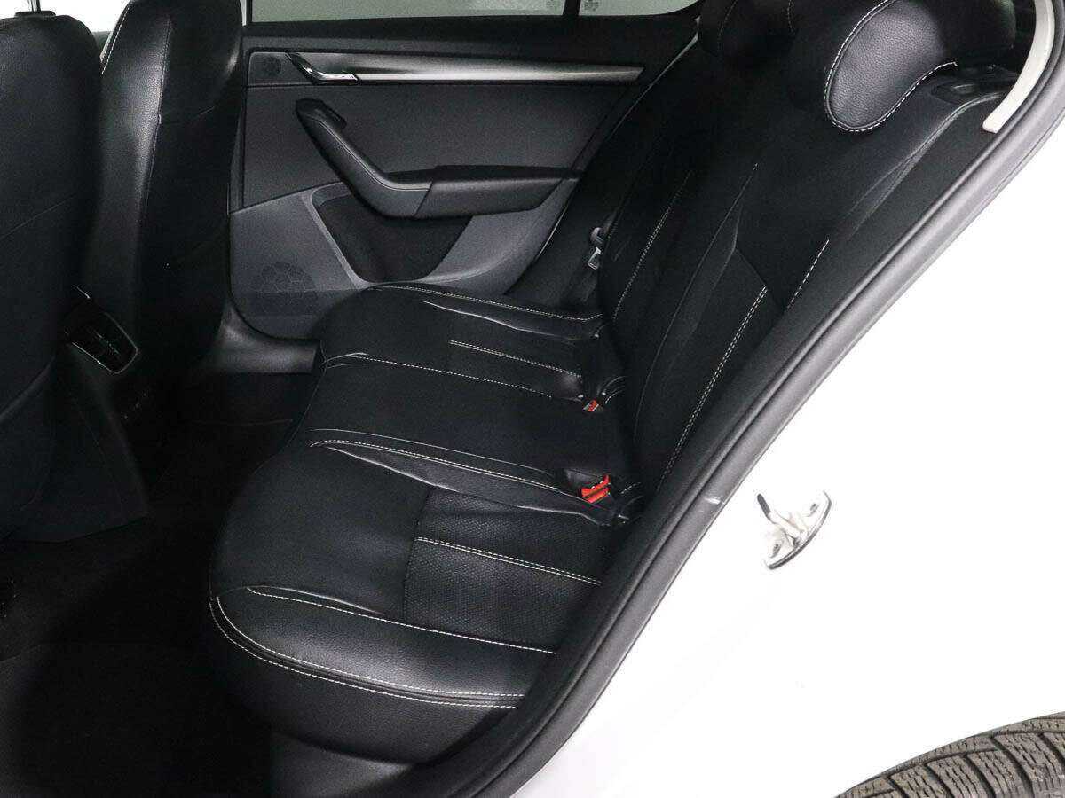 Б/У Шкода Октавия 2020 года. Фото: #7