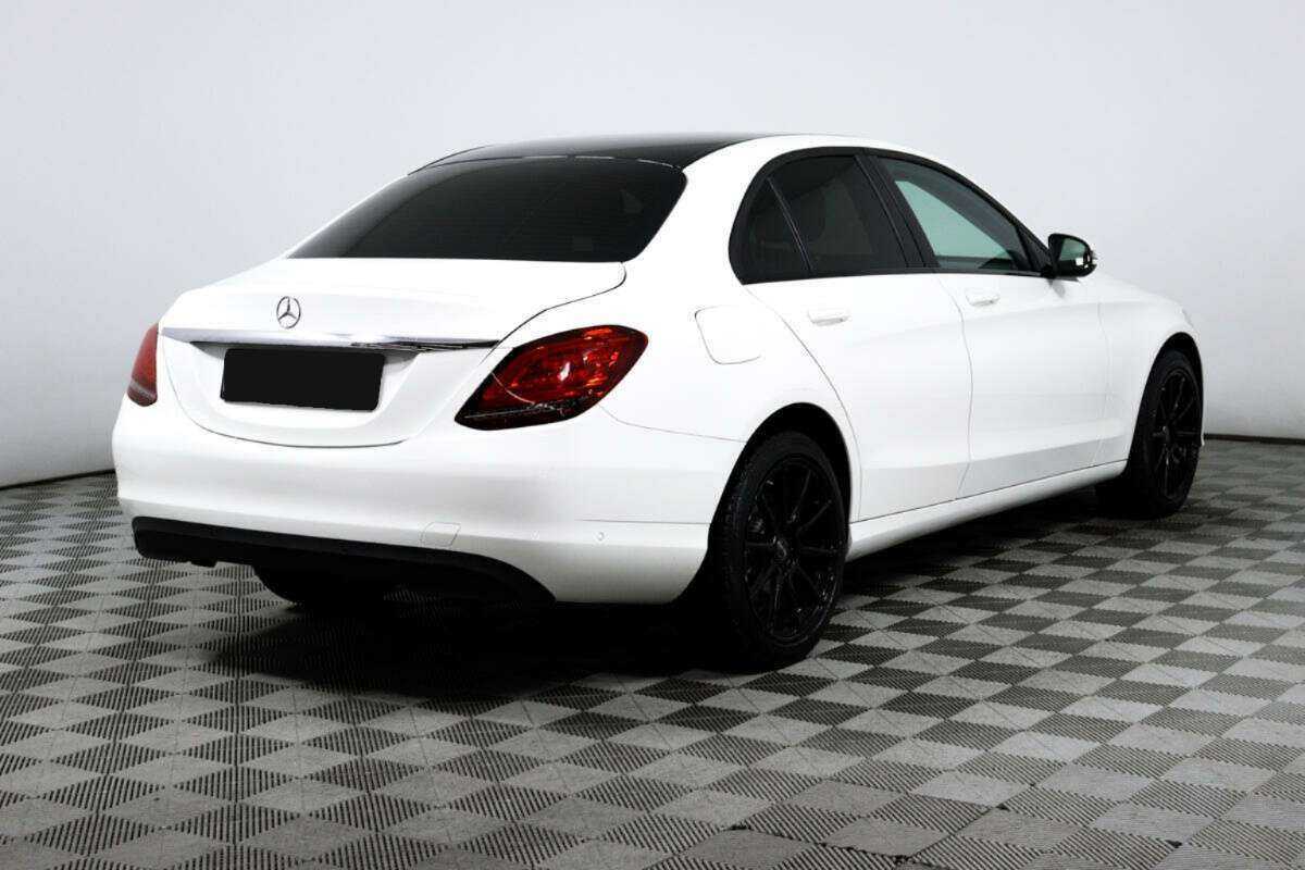 Mercedes-Benz C-Класс 2018 года с пробегом. Фото: #4