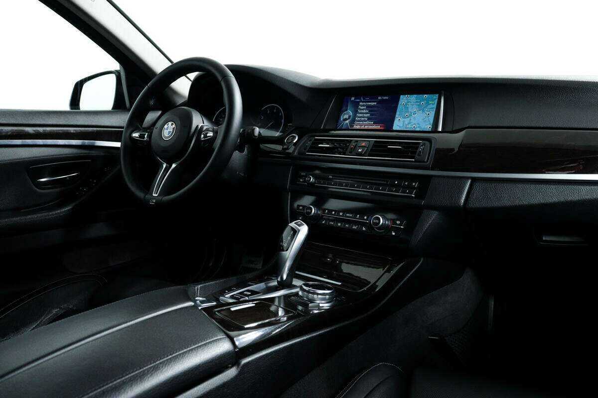 BMW 5 серии 2014 года с пробегом. Фото: #8