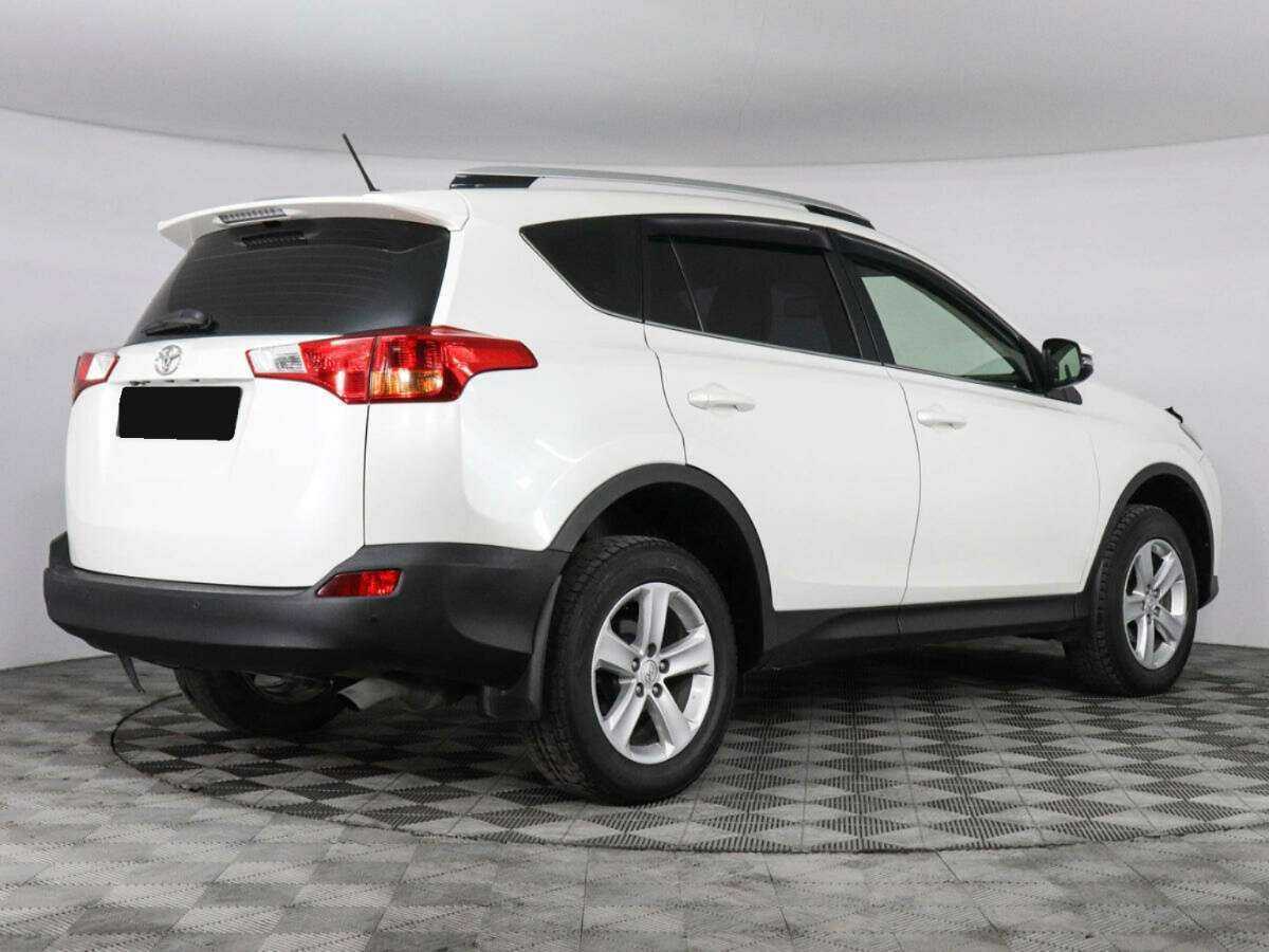 Toyota RAV4 2014 года с пробегом. Фото: #4