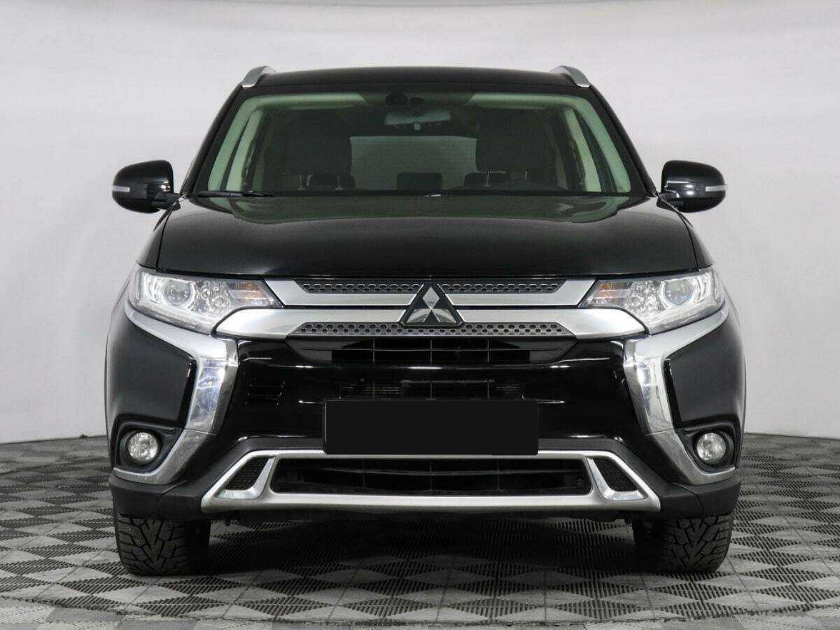 Mitsubishi Outlander 2018 года с пробегом. Фото: #1