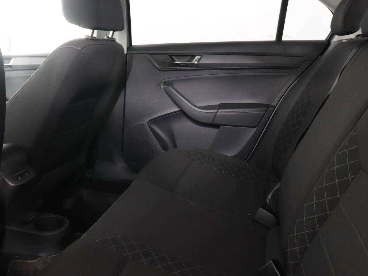 Skoda Rapid 2021 года с пробегом. Фото: #12