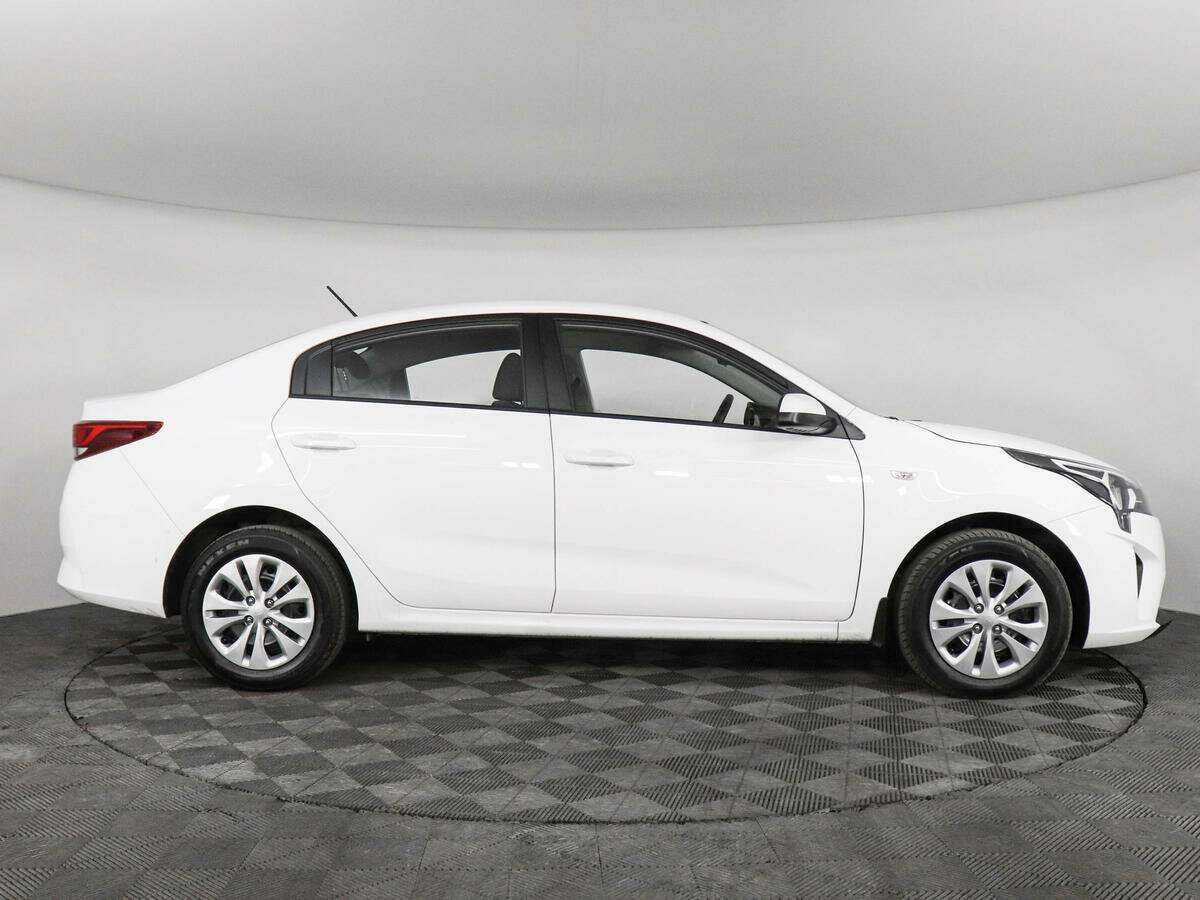 Kia Rio 2021 года с пробегом. Фото: #3