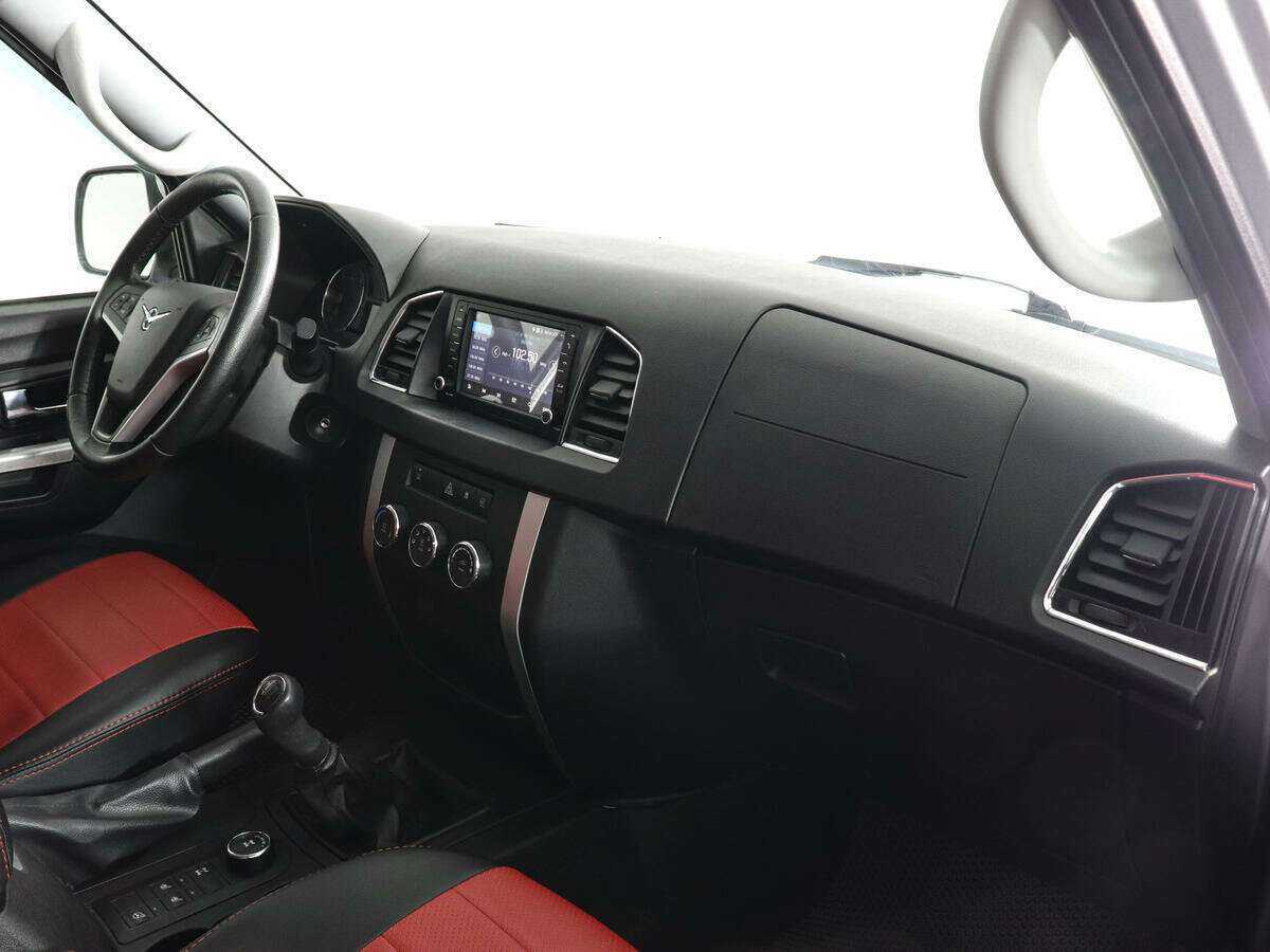 УАЗ Patriot 2018 года с пробегом. Фото: #8