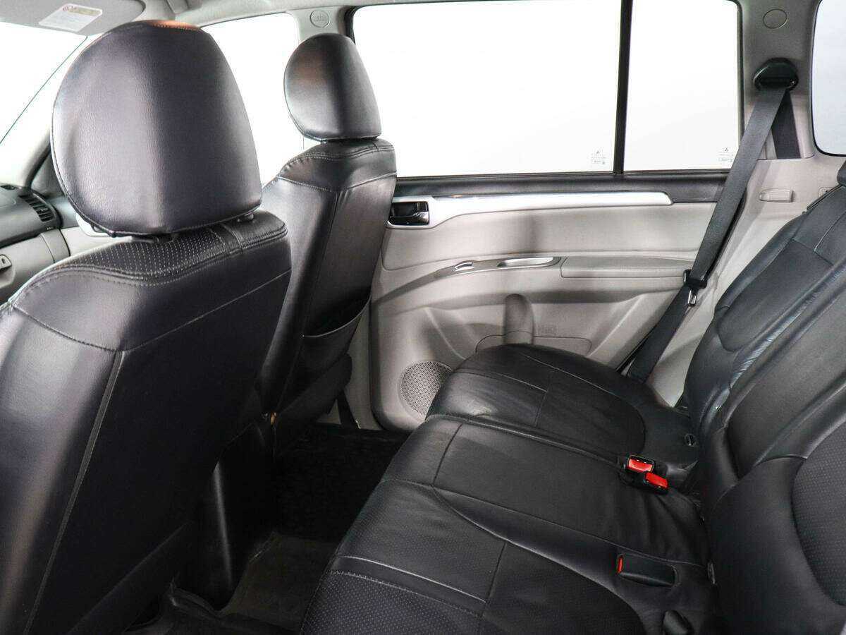 Mitsubishi Pajero Sport 2012 года с пробегом. Фото: #11