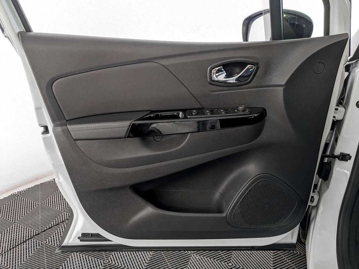 Б/У Рено Каптюр 2019 года. Фото: #13