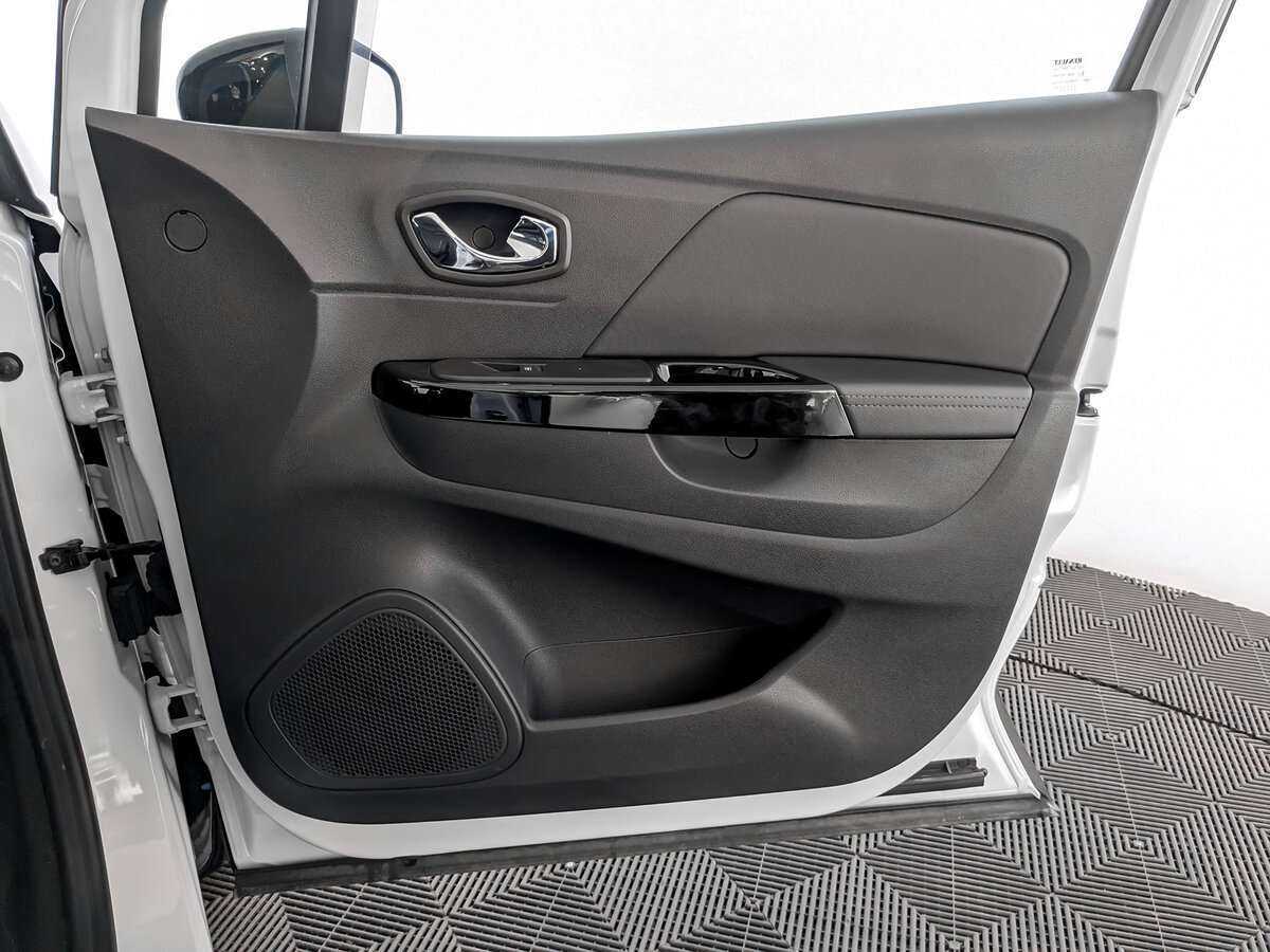 Б/У Рено Каптюр 2019 года. Фото: #18