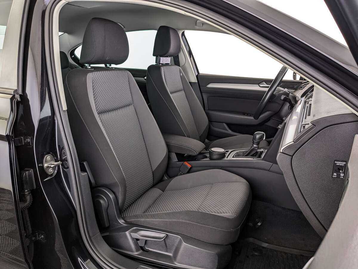 Б/У Фольксваген Пассат 2016 года. Фото: #18