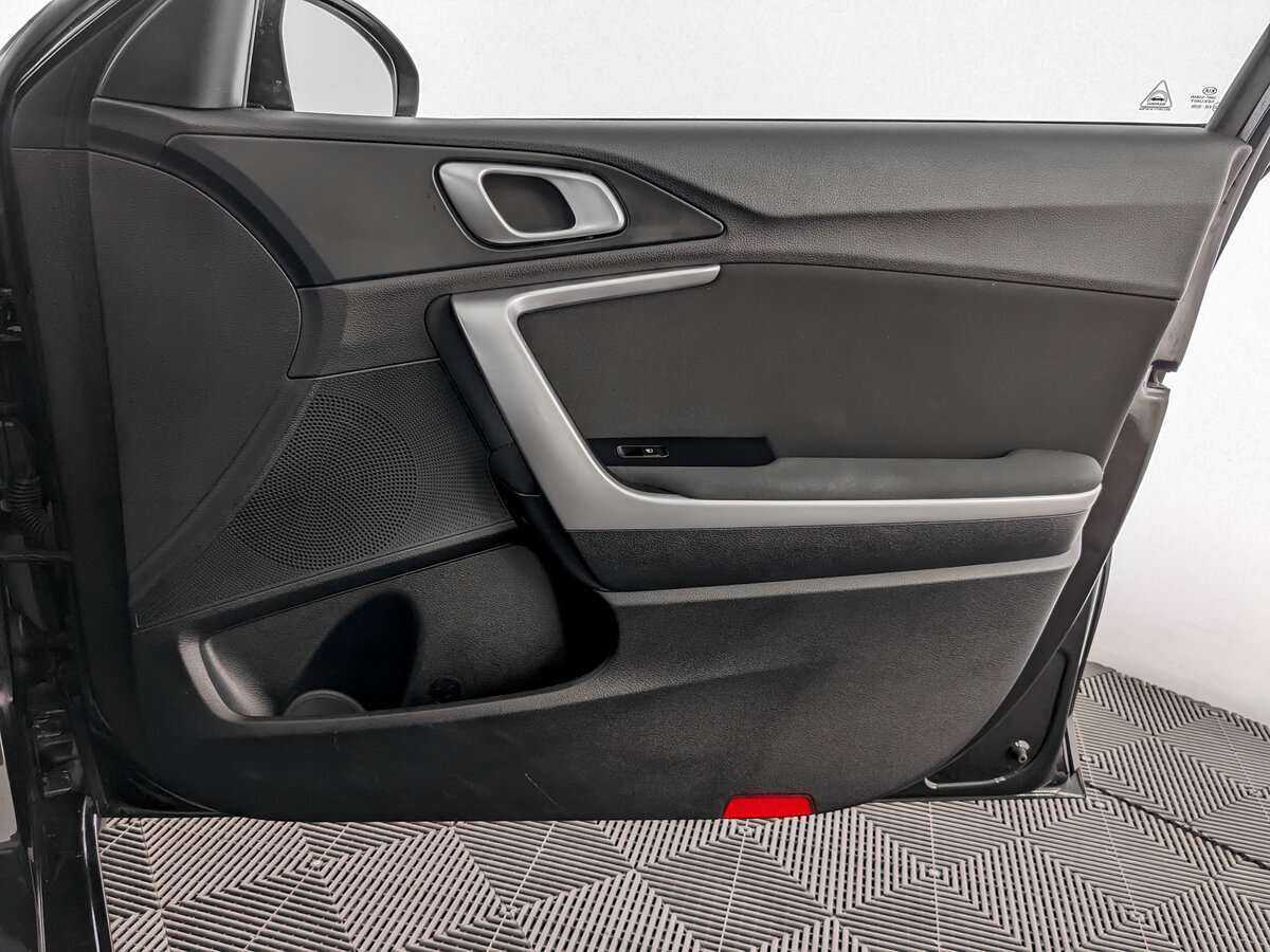 Б/У Киа Сид 2020 года. Фото: #19