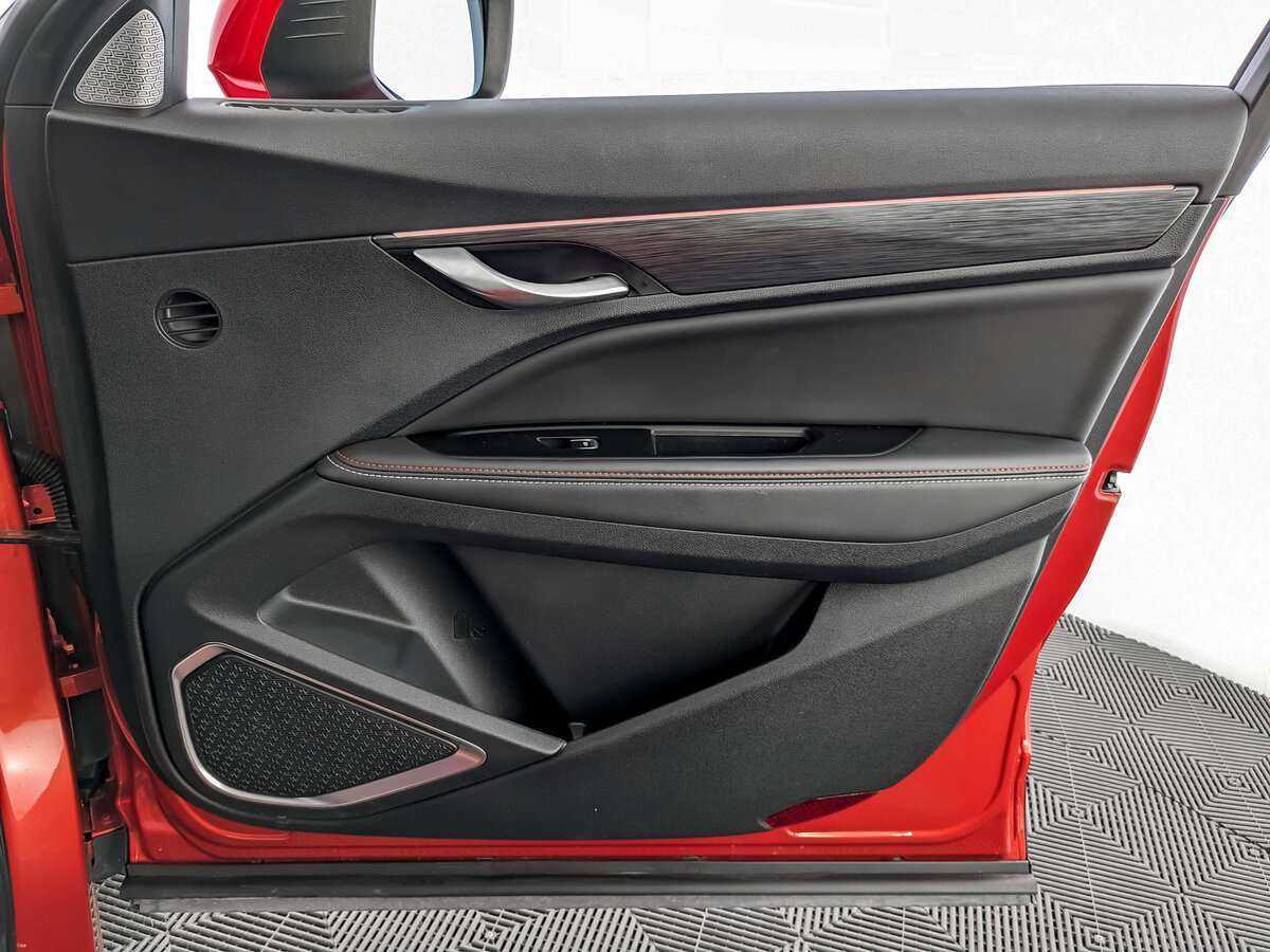 Geely Tugella 2021 года с пробегом. Фото: #19