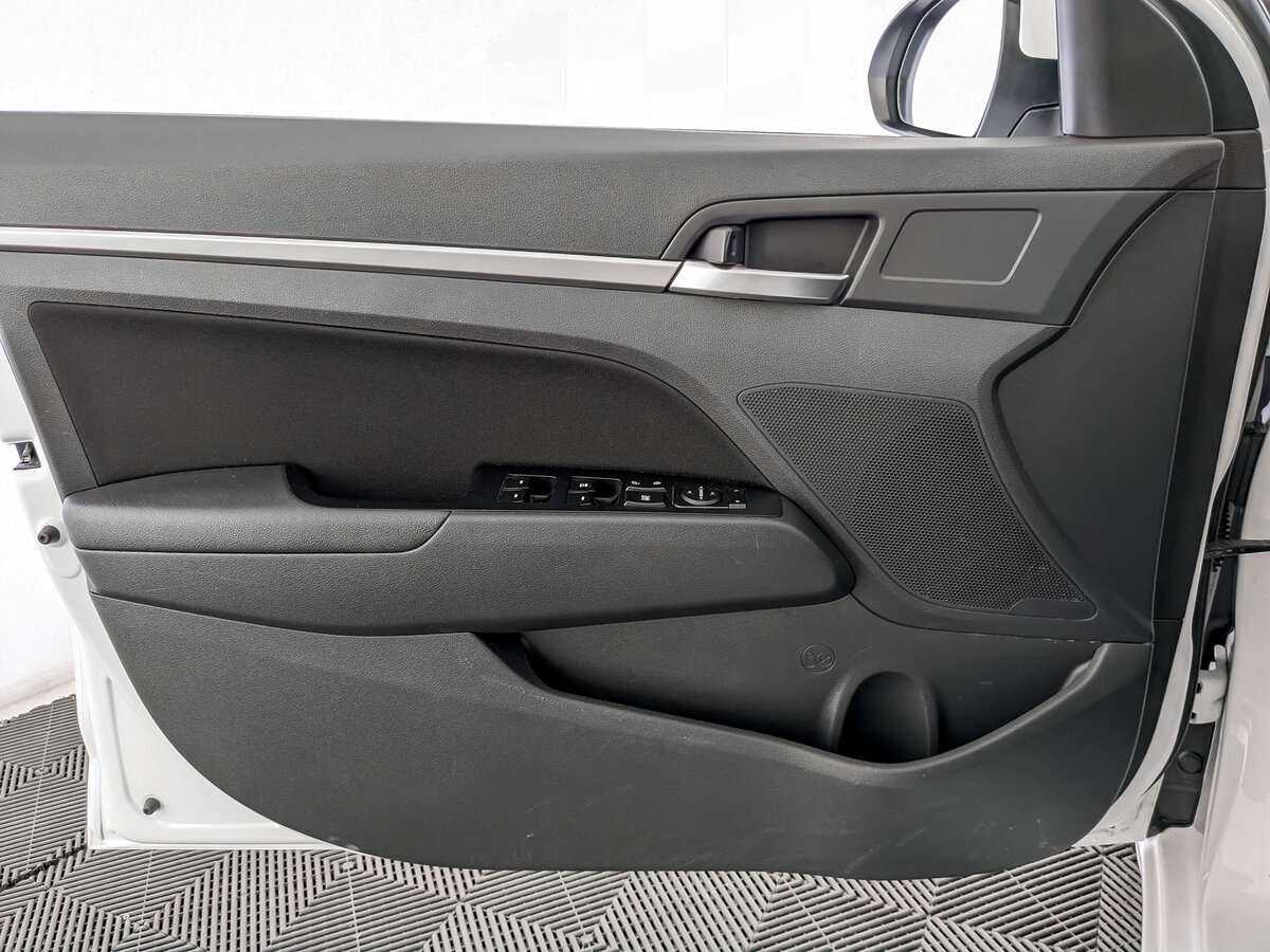 Б/У Хендай Елантра 2020 года. Фото: #14