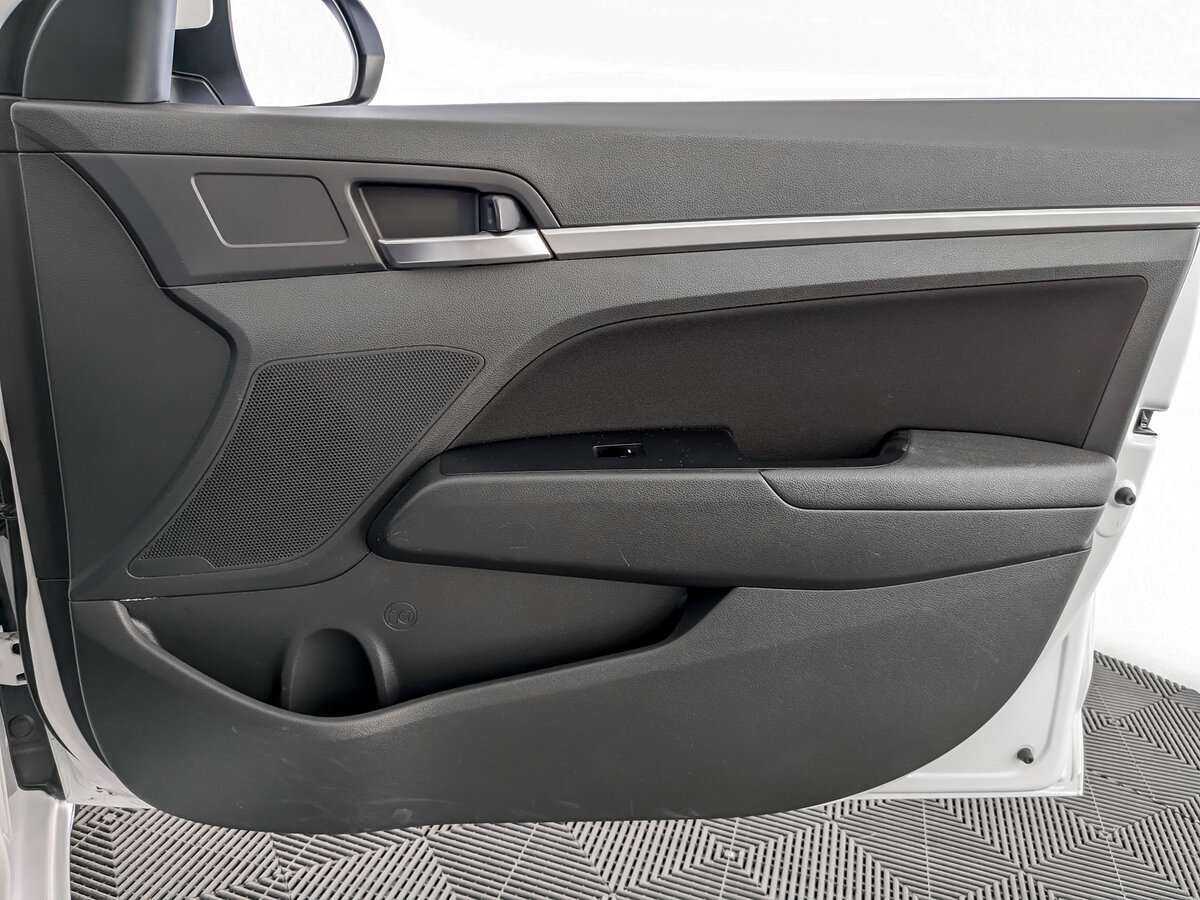 Б/У Хендай Елантра 2020 года. Фото: #19