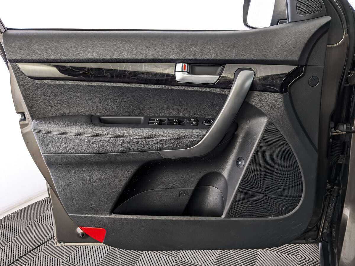 Б/У Киа Соренто 2017 года. Фото: #16