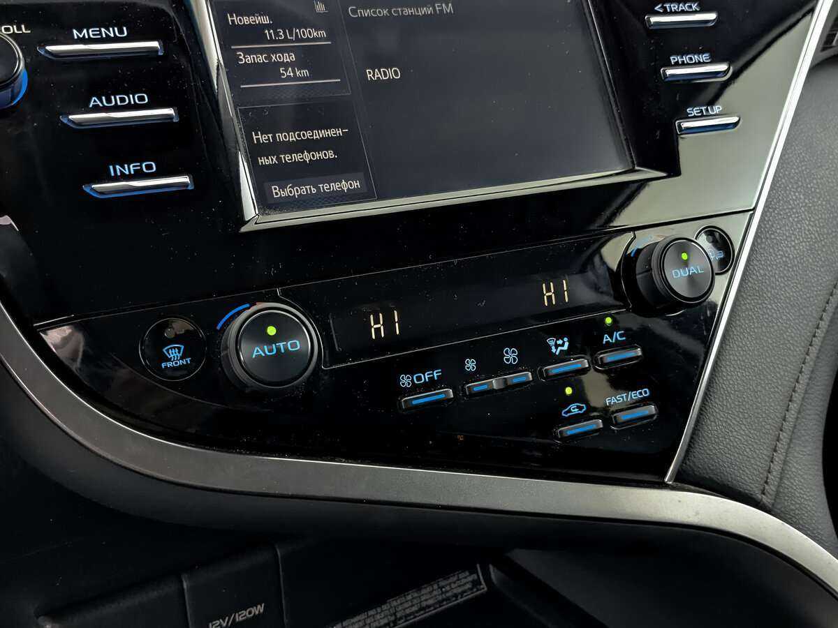 Toyota Camry 2021 года с пробегом. Фото: #19