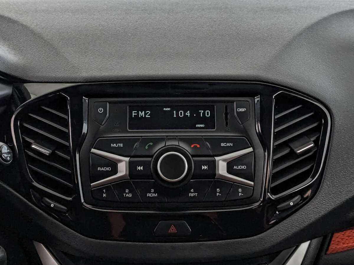 Lada (ВАЗ) Vesta 2021 года с пробегом. Фото: #11